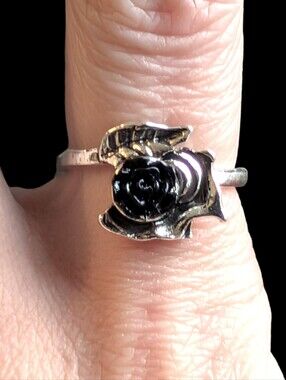 NWT Goth Punk Black Rose with Silver Leaves Ring Size 6.5